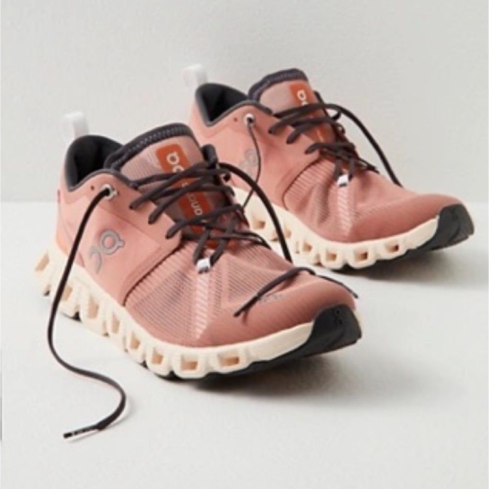 On Cloud X Shift 3 Running Shoes